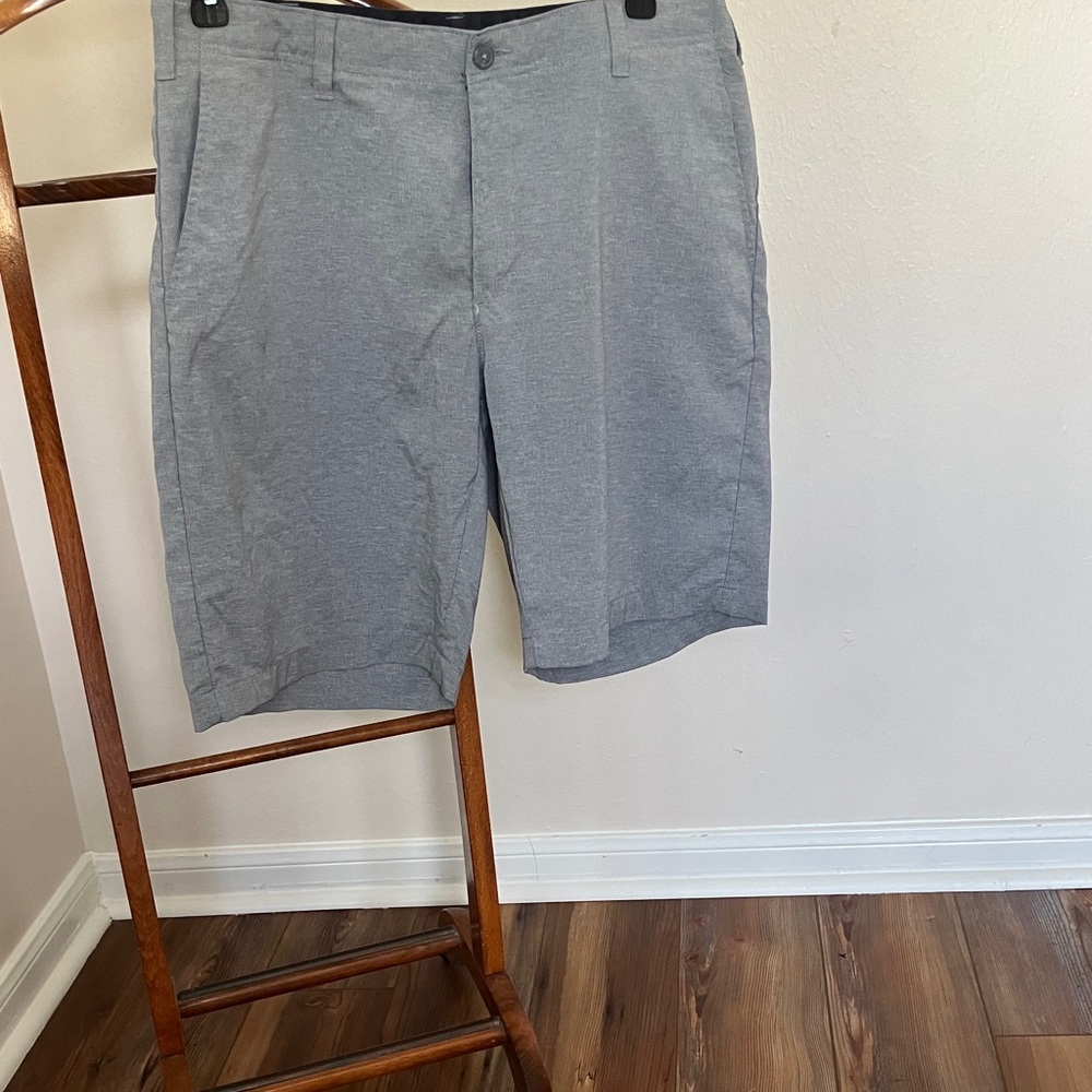 BCG Men's Light Gray Flat Front Shorts